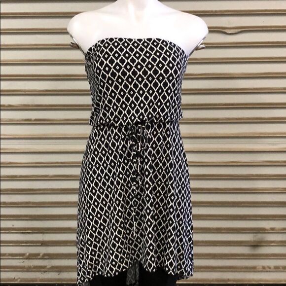 🛍️Manito dress black and white geometric design - Picture 3 of 6